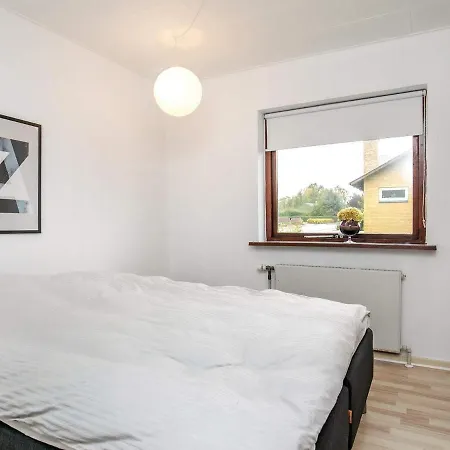 6 Person Holiday In Tranek R Ferienhaus